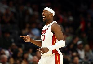 阿德巴约加入！历史此前仅三位中锋做到过单场砍下70分_24直播网