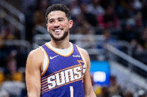 杰伦·格林：布克单节19分太厉害 我没来太阳之前就看过他的集锦_24直播网