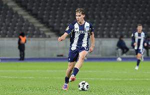 法尔克：拜仁签雷德面临曼城竞争，，，，签艾；；；舳髅媪俾⑸删赫鵢24直播网