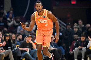 攻得真凶。。∧祭锸捉9中7高效砍下16分3篮板_24直播网