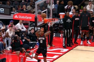 后面被补进！穆雷断球还击被小史女士滋扰球 火箭挑战失败_24直播网