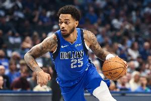 PJ·华盛顿谈打中锋得20分：队友们的传球太好了 让我能轻松脱手_24直播网