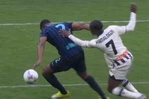 都体：国米的恼怒由来已久，，，，米兰德比就以为里奇有手球但没判点球_24直播网