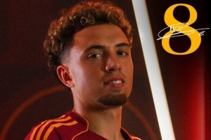 米体：罗马中场艾纳维三更遭入室抢劫，，，被持枪匪徒控制_24直播网