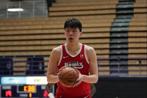 今日对阵篮网！杨瀚森下放生长同盟缺席 罗威出战成疑_24直播网