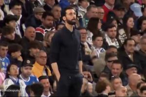 转播方直击居莱尔吊射起脚前，，，，，场边阿韦洛亚：“不，，，，，别射门...”_24直播网