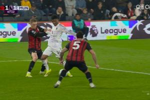 以为裁判双标！邮报：曼联将向裁判机构提出申诉 对VAR失误很恼怒_24直播网