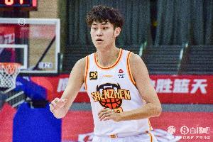 扣爽了！王浩然14中8高效拿下20分3板3助1断 正负值+17_24直播网