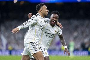 龙赛罗：维尼修斯把球队扛在了肩上，，，而我看到姆巴佩在球场上散步_24直播网