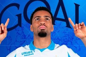 年岁差一倍的对决！19岁恩瓦内里进球难阻马赛被翻，，，39岁吉鲁绝杀_24直播网