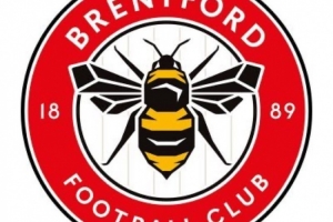 邮报：2名布伦特福德球员见义勇为拯救被袭击者，，致自己受伤流血_24直播网