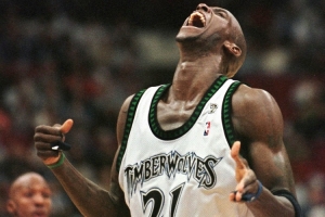 加内特：真正的篮球必需有身体反抗 现在的NBA更像一场娱乐秀_24直播网