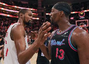 阿贾谈杜兰特得分超乔丹：让我男友当配景板有些心碎 但我钦佩KD_24直播网