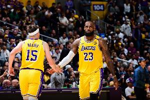 詹姆斯：若我像小里一样落选 我会记着每个被选中的人 晤面就干他_24直播网