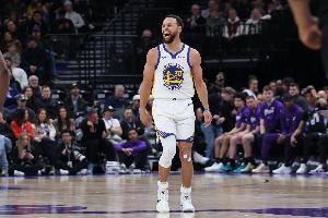 Slater：库里明天继续缺席篮网 他正在起劲通过队内反抗赛的评估_24直播网