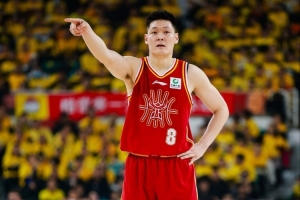 犯规困扰！张宁仅打11分钟5中2仅拿8分1篮板 4次犯规_24直播网