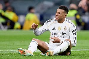 离谱！皇马队医骚操作：误诊姆总+ChatGPT开药+罗德里戈带伤踢球_24直播网