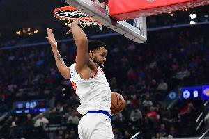 面包：我也得去顺应唐斯 做出调解让他更好地融入打得更惬意_24直播网