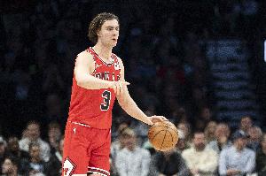 空砍准三双！吉迪13投8中砍下23分9篮板12助攻_24直播网