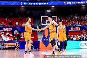 攻击双冠王??上海男篮提前12轮锁定季后赛名额 联赛首队_24直播网