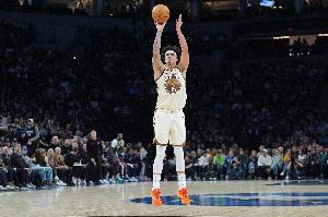 生涯之夜！桑托斯16中11砍生涯新高31分 三分6中4_24直播网