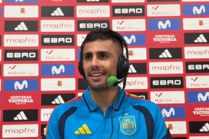 去皇马？？？罗德里：你无法拒绝最顶级的俱乐部，，对维尼修斯十分钦佩_24直播网