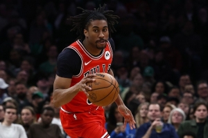 崎岖生涯...22年5号秀艾维没能获提前续约条约 被生意后赛季报销_24直播网