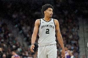 真练出来了？？？？？哈珀已往11场三分球36中19 掷中率高达52.8%_24直播网