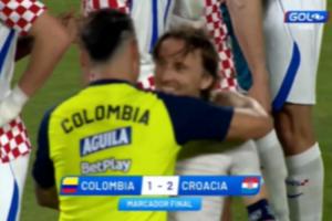 老友重逢！J罗和莫德里奇赛后交流球衣，，聊了许久_24直播网