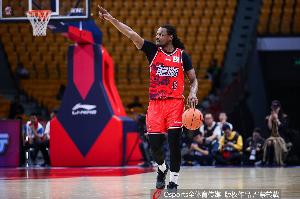 外线有谱！首节广州三分10投6中 掷中率高达60%_24直播网