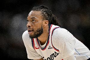 卢：我们需要加兰更有侵略性 要在防守落位前推节奏_24直播网