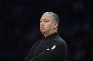 卢：全力以赴是皇家国际重中之重 防守端要展现十足的反抗强度_24直播网