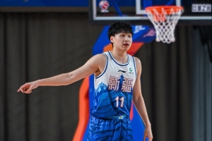 今天拔得可以！齐麟13中9&三分8中4空砍全场最高22分_24直播网