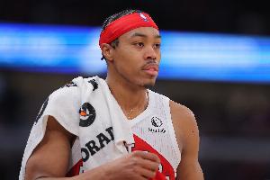 万能锋线！斯科蒂·巴恩斯最近4场场均18.8分6.5板12.3助2断1.3帽_24直播网