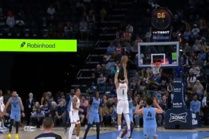 奥特有点工具！太阳2.4秒叫暂停安排战术 布克加长压哨打板三分！_24直播网