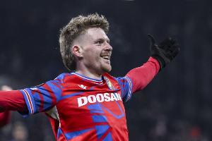 苏尔克：我攻入职业生涯最主要进球，，晋级天下杯的感受太美妙_24直播网