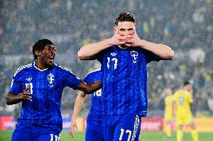 标记性行动！阿森纳射手约克雷斯乐成为自己的面具庆祝申请商标_24直播网