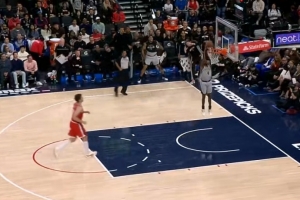 都在挨揍！？？怂骨蓝锨崴煽劭绽捍蛲？？齑 分差15分_24直播网