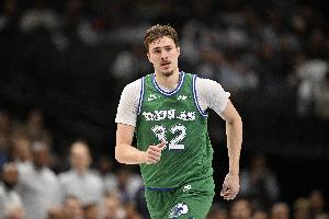 最佳新秀概率：弗拉格62% 克尼佩尔37% 两人共享4%_24直播网