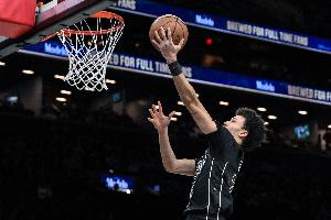 小节独得10分！特拉奥雷18中7拿23分7助 三分11中5_24直播网