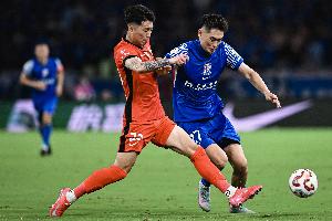 足球报谈上海德比：申花需胜利提升士气 伤病影响是最大变量_24直播网