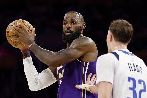 媒体人：41岁老状元有些力不从心 19岁的新状元拼命展示才华_24直播网