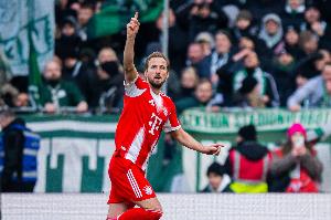 凯恩近13场欧冠进14球 帕夫洛维奇压力下向前传球乐成率84.9%_24直播网