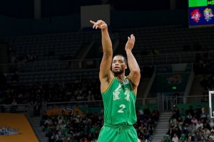 这外助可以！辽宁新外助莱迪10中7高效拿下21分9板 正负值+21最高_24直播网