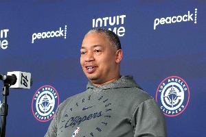 说到做到！快船自6胜21负后打出35胜17负 泰伦·卢目的告竣_24直播网