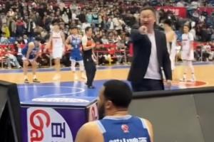 直播吧：刘维伟与韦瑟斯庞没太大问题 青岛队不保存不团结的事情_24直播网