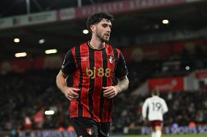 斯基拉：4队争取免签28岁后卫塞内西，，，，，含尤文、多特、维拉和热刺_24直播网