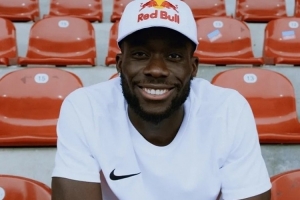 图片报：阿方索·戴维斯成为红牛代言人，，，恐导致拜仁极端球迷不满_24直播网