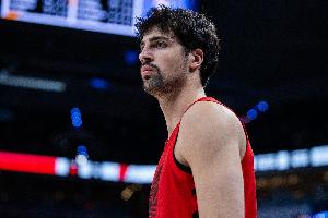 带不动！阿夫迪亚21中13空砍全场最高29分 尚有6板6助&正负值+7_24直播网