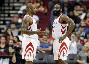 库克：勇士17年夺冠后 每队的阵容构建都是为击败勇士 尤其是火箭_24直播网